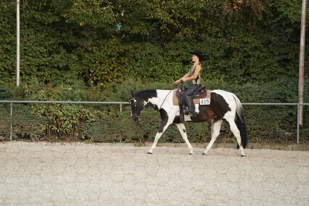 s_A_907028.JPG